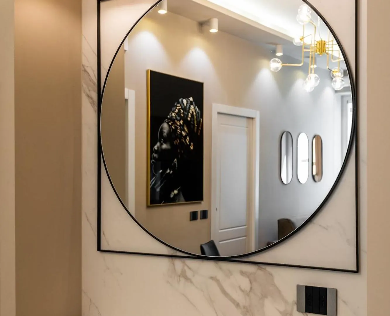 Duomo Elegant Apartment ミラノ