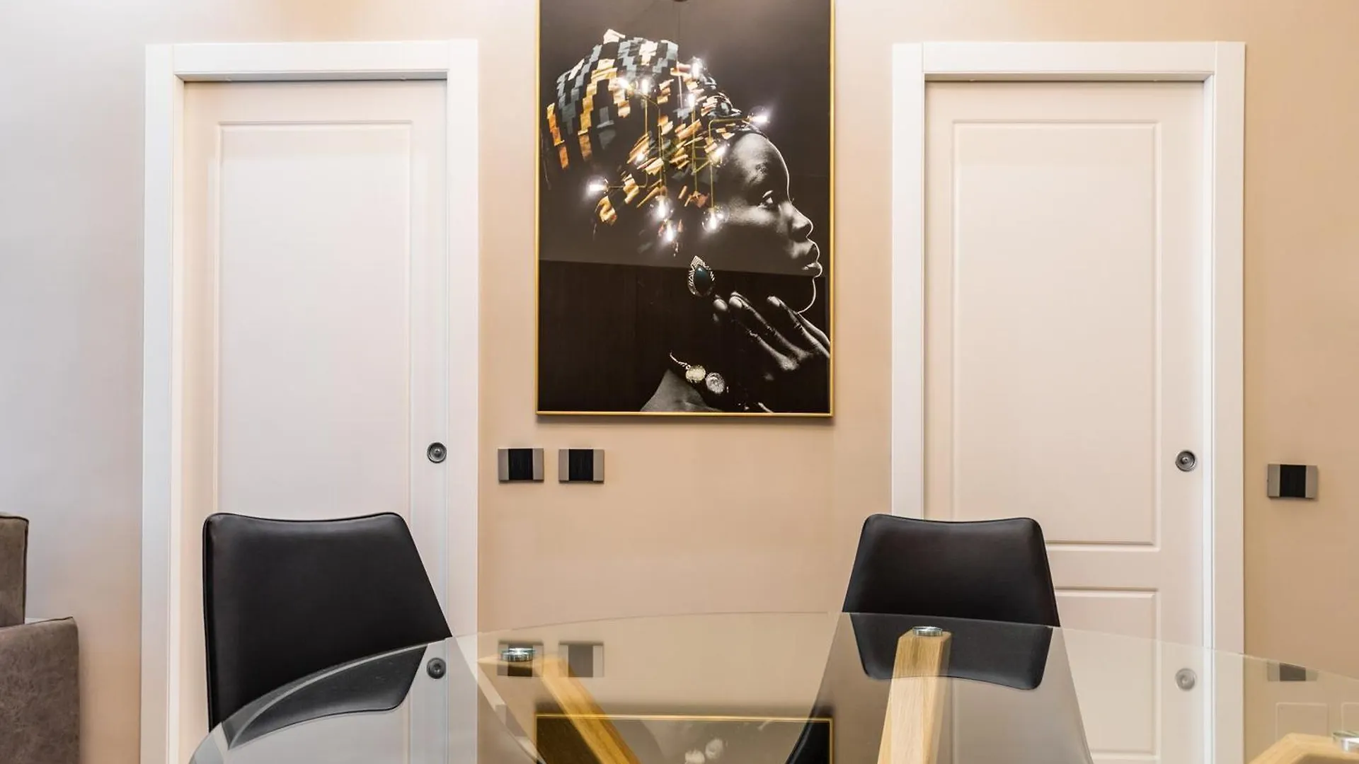 Duomo Elegant Apartment ミラノ 0*,  イタリア