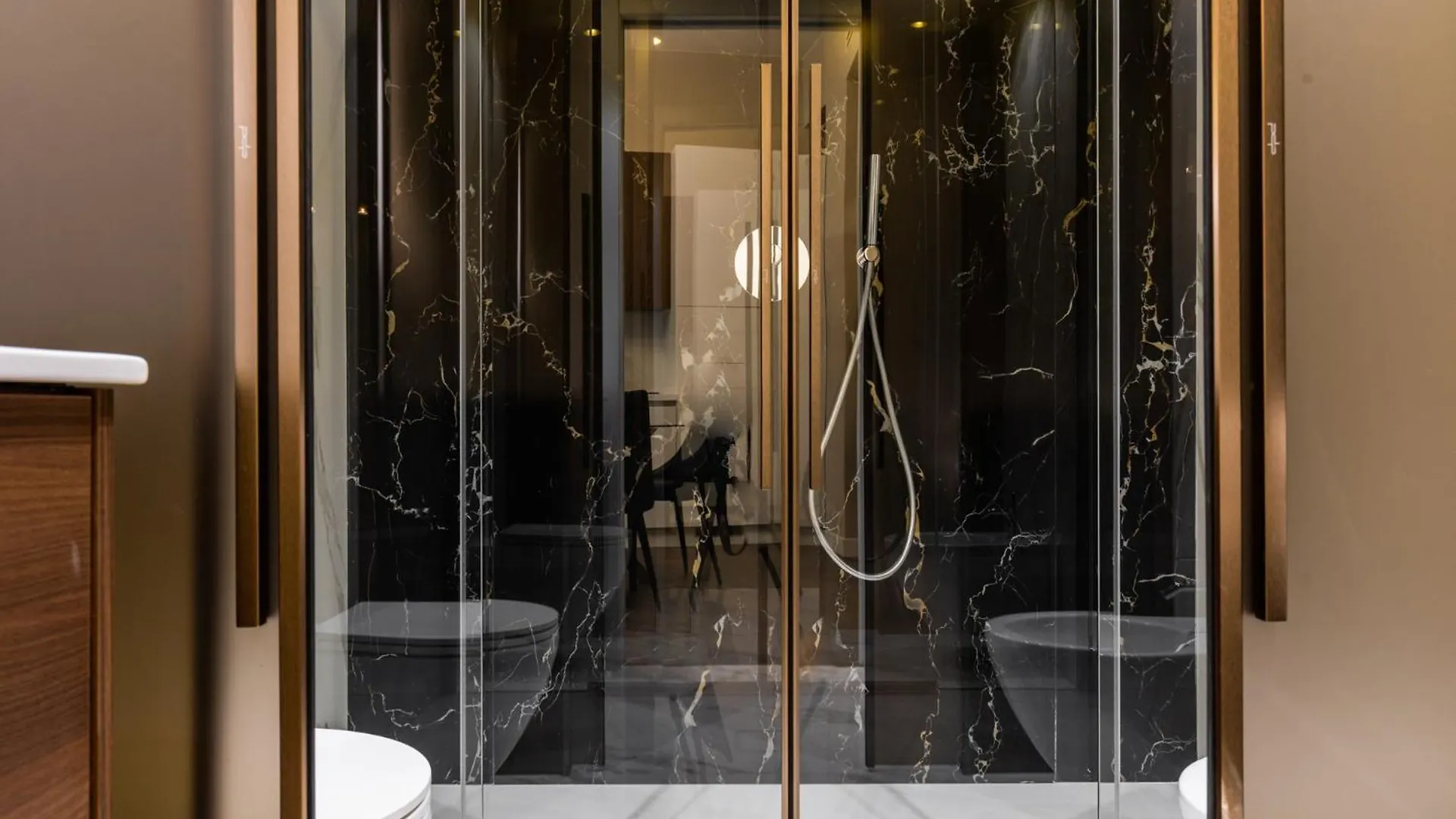 Duomo Elegant Apartment Milan